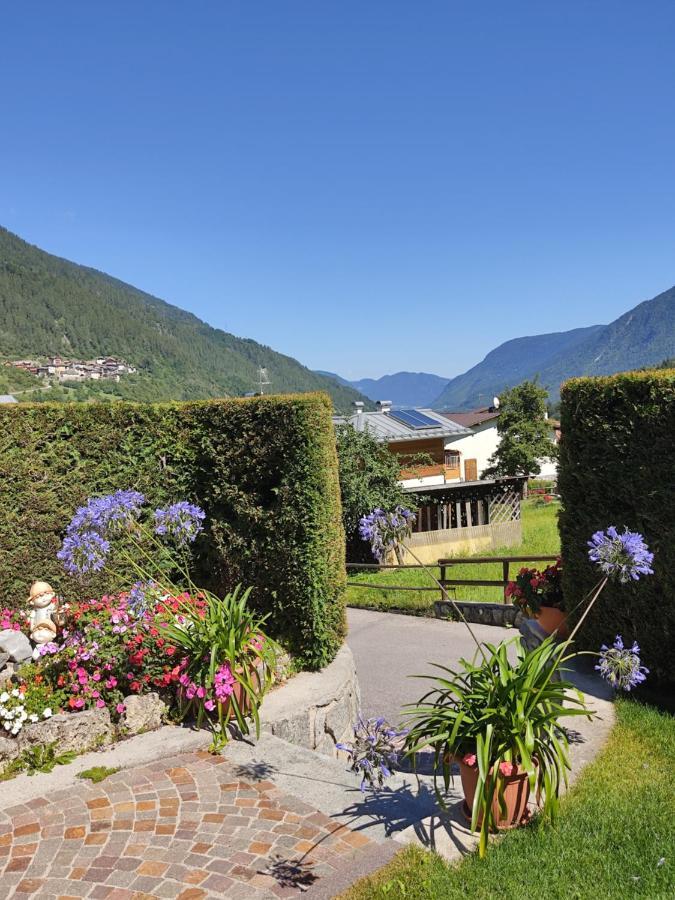 Appartamento Patrizia E Franco Commezzadura Exterior foto