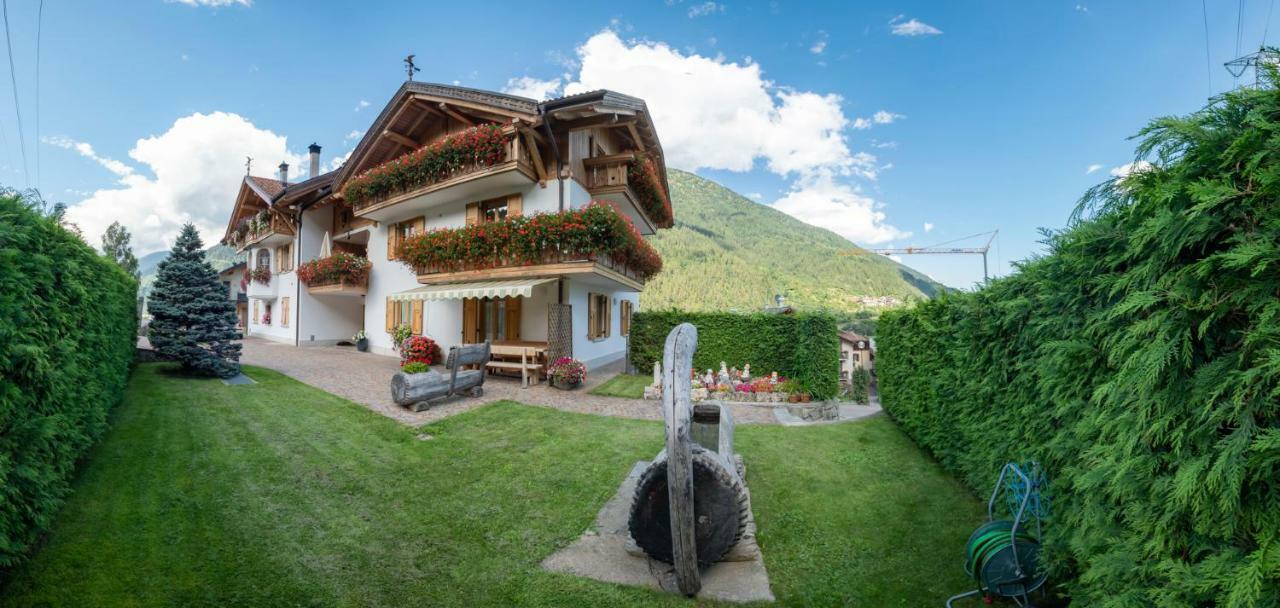 Appartamento Patrizia E Franco Commezzadura Exterior foto